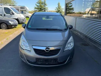 Second-hand Opel Meriva 120 CP (88 kW) 2011 Auriu Monovolum