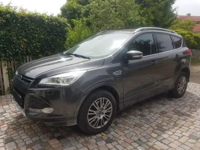 Gebraucht Ford Kuga Individual 179 PS (131 kW) 2015 Grau SUV