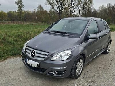 Occasion Mercedes B180 109 PK (80 kW) 2010 Grijs MPV