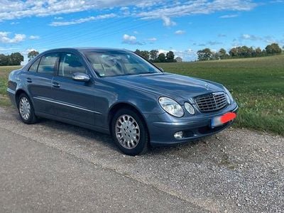 Gebraucht Mercedes E240 Elegance 177 PS (130 kW) 2002 Blau Limousine