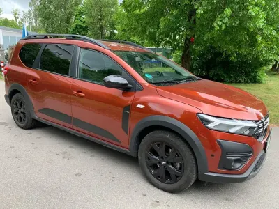 Gebraucht Dacia Jogger Extreme 141 PS (103 kW) 2023 Braun Van / Kleinbus