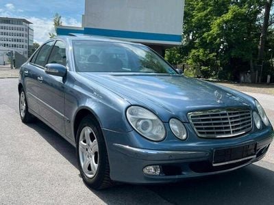 Mercedes E200