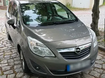 Gebraucht Opel Meriva 101 PS (74 kW) 2013 Grau Van / Kleinbus
