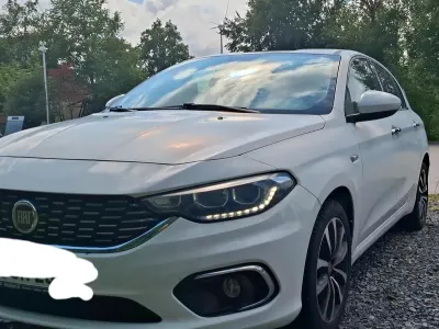 Gebraucht Fiat Tipo Lounge 120 PS (88 kW) 2017 Weiß Kleinwagen