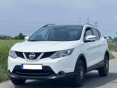 Gebraucht Nissan Qashqai 116 PS (85 kW) 2016 Weiß SUV