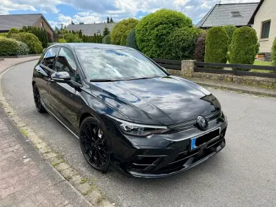 Używany VW Golf VIII Black Edition 333 KM (244 kW) 2025 Czarny Sedan/Limuzyna