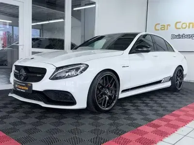 Używany Mercedes C43 AMG AMG 367 KM (269 kW) 2016 Biały Sedan/Limuzyna