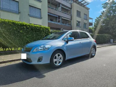Gebraucht Toyota Auris Hybrid 99 PS (72 kW) 2011 Blau Limousine