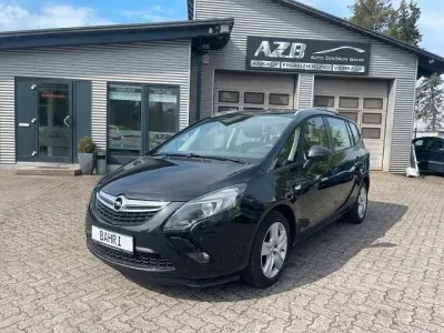 Gebraucht Opel Zafira Tourer Edition 140 PS (102 kW) 2013 Schwarz Van / Kleinbus