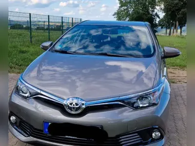 Gebraucht Toyota Auris Touring Sports Comfort 116 PS (85 kW) 2016 Grau Kombi