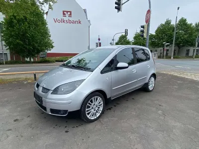 Gebraucht Mitsubishi Colt 95 PS (69 kW) 2008 Grau Kleinwagen