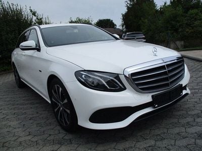 Gebraucht Mercedes E300 194 PS (142 kW) 2020 Weiß Limousine