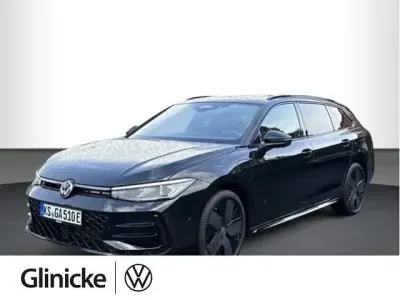 Gebraucht VW Passat R-line 272 PS (200 kW) 2026 Schwarz Kombi