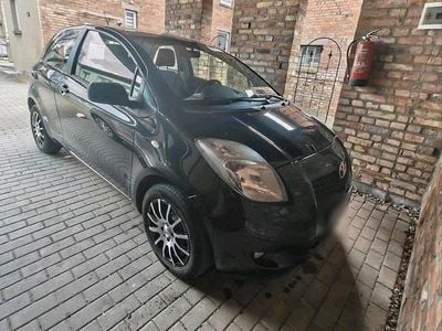 Usata Toyota Yaris 87 CV (63 kW) 2008 Nero Utilitaria