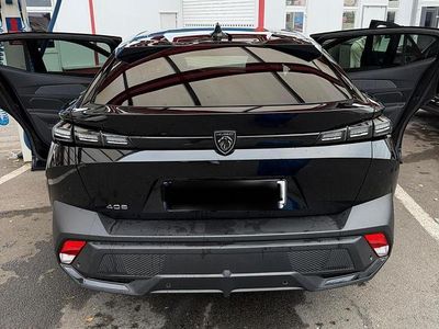 Schwarz Gebraucht 2023 Peugeot 408 Allure Limousine | 27.700 € (Fairer Preis)