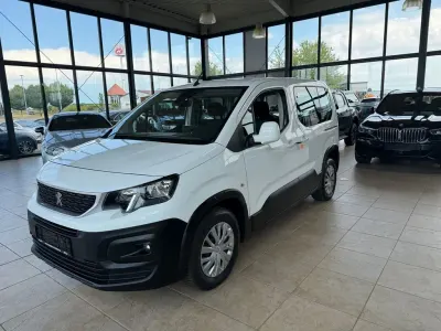 Gebraucht Peugeot Rifter Active 102 PS (75 kW) 2021 Weiß Van / Kleinbus