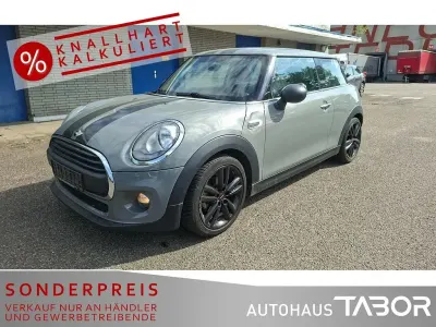 Gebraucht Mini ONE 75 PS (55 kW) 2017 Moonwalk grey Kleinwagen