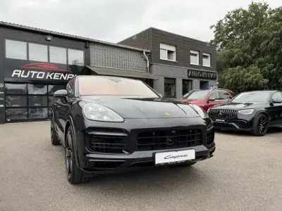 Gebraucht Porsche Cayenne Coupe GTS 460 PS (338 kW) 2020 Tiefschwarz SUV