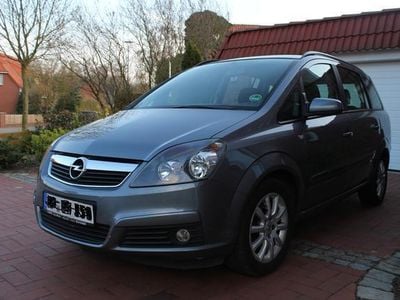Gebraucht Opel Zafira 141 PS (103 kW) 2005 Grau metallic Van / Kleinbus