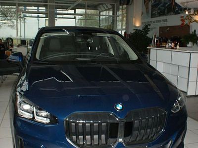 Gebraucht BMW 218 Sport Line 136 PS (100 kW) 2024 Blau Kombi