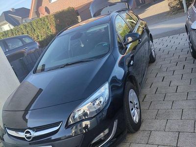 Gebraucht Opel Astra 131 PS (96 kW) 2013 Schwarz Kombi
