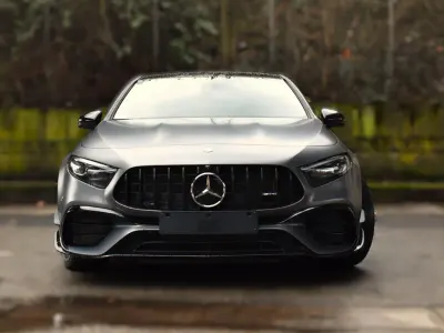 Gebraucht Mercedes A45 AMG StreetStyle 421 PS (309 kW) 2024 Silber Limousine