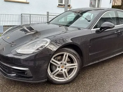 Gebraucht Porsche Panamera 4S 441 PS (324 kW) 2017 Schwarz Kleinwagen