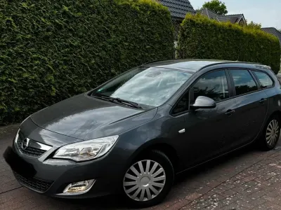 Occasion Opel Astra 110 ch (80 kW) 2010 Gris Break