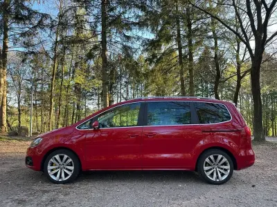 Używany Seat Alhambra Style 140 KM (102 kW) 2013 Czerwony Minivan