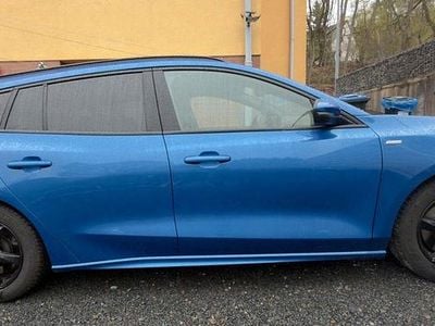 Second-hand Ford Focus ST-Line 150 CP (110 kW) 2022 Albastru Break