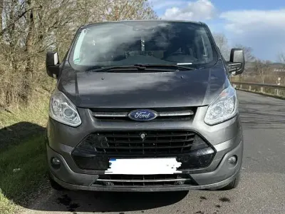 Gebraucht Ford Tourneo Trend 170 PS (125 kW) 2017 Grau Van / Kleinbus