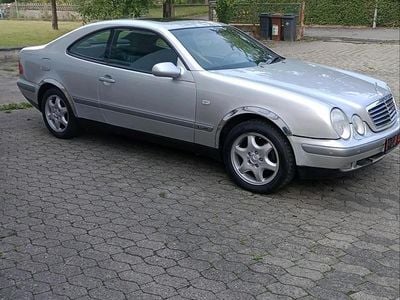 Mercedes CLK230