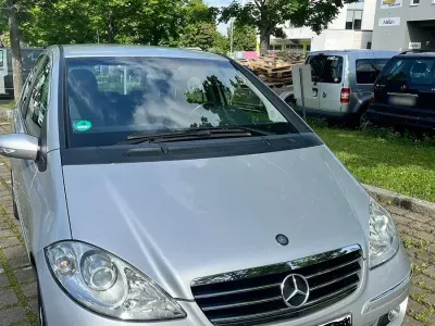 Gebraucht Mercedes A150 Avantgarde 95 PS (69 kW) 2005 Silber Van / Kleinbus