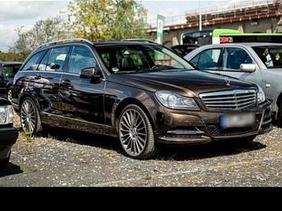 Usata Mercedes C220 Avantgarde 170 CV (125 kW) 2014 Marrone Station wagon