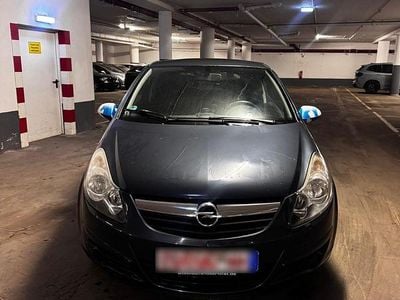 Grau Gebraucht 2010 Opel Corsa Kleinwagen | 3.250 € (Fairer Preis)