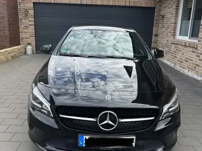 Gebraucht Mercedes CLA220 170 PS (125 kW) 2018 Schwarz Limousine