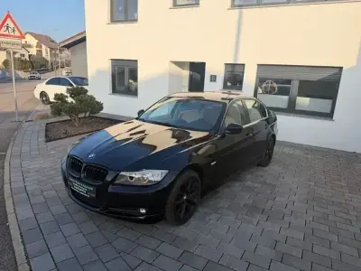 Gebraucht BMW 325 Comfort Edition 218 PS (160 kW) 2009 Schwarz Limousine