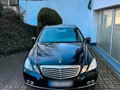 Używany Mercedes 350 243 KM (178 kW) 2010 Czarny Sedan/Limuzyna