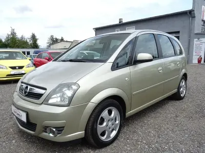 Gebraucht Opel Meriva Innovation 105 PS (77 kW) 2010 Gold Van / Kleinbus