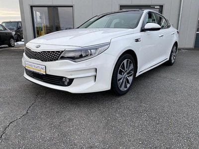 Weiß Gebraucht 2016 Kia Optima Spirit Limousine | 12.500 € (Fairer Preis)