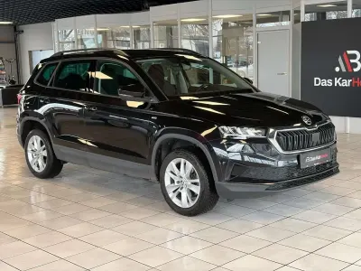 Gebraucht Skoda Karoq Tour 150 PS (110 kW) 2022 Schwarz SUV