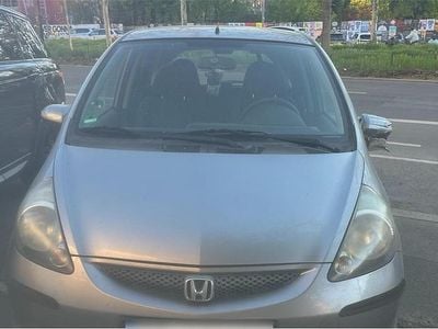 Second-hand Honda Jazz 80 CP (58 kW) 2005 Gri Hatchback