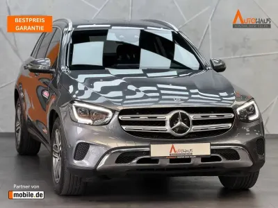 Używany Mercedes GLC220 194 KM (142 kW) 2020 Szary SUV