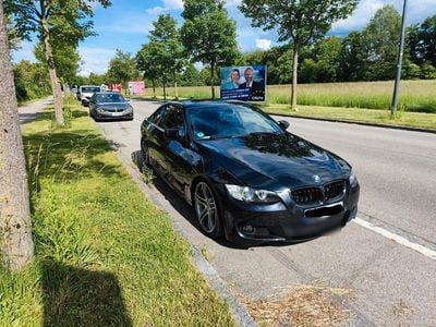 Gebraucht BMW 325 M Sport 197 PS (144 kW) 2010 Schwarz Coupé