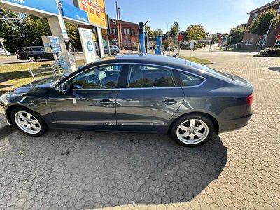 Grau Gebraucht 2011 Audi A5 Limousine | 7.300 € (Fairer Preis)