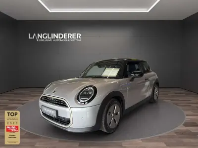 Gebraucht Mini Cooper Favoured 156 PS (114 kW) 2024 Melting silver iii Kleinwagen