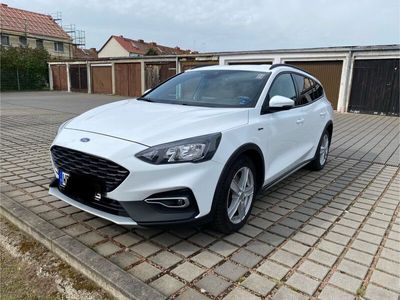 gebraucht Ford Focus 1,0 EcoBoost Hybrid 92kW Active Turnie...