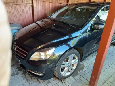 Gebraucht Mercedes R350 265 PS (194 kW) 2011 Schwarz Kombi