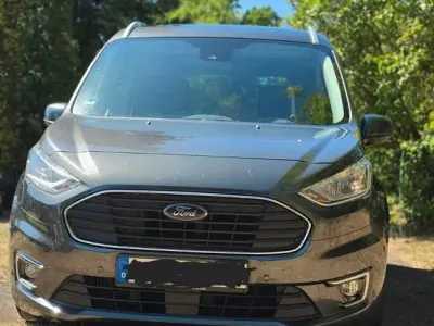 Gebraucht Ford Tourneo Connect Titanium 101 PS (74 kW) 2019 Grau Van / Kleinbus