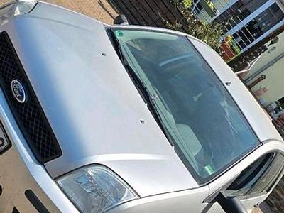 Second-hand Ford Fusion 100 CP (73 kW) 2004 Argintiu Hatchback